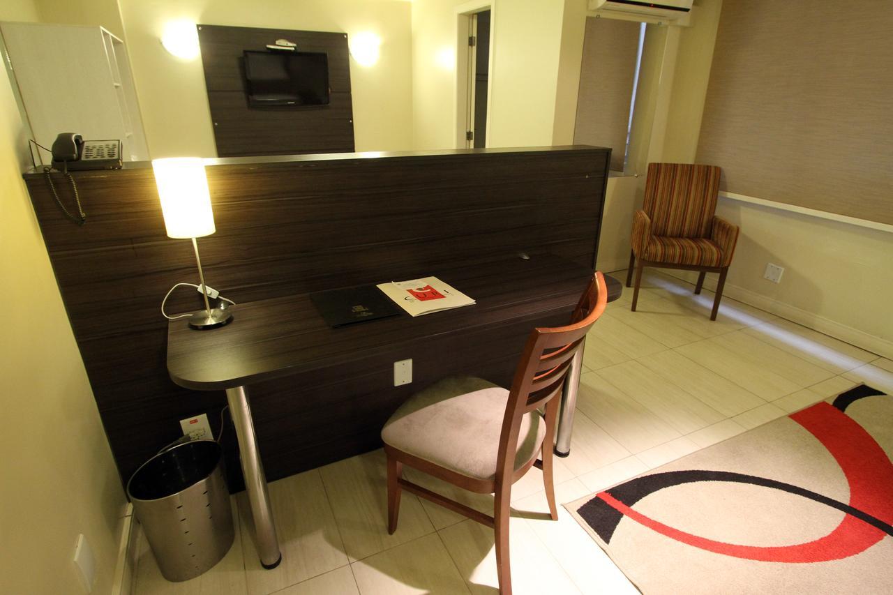 Hotel Curi Executive Пелотас Екстер'єр фото